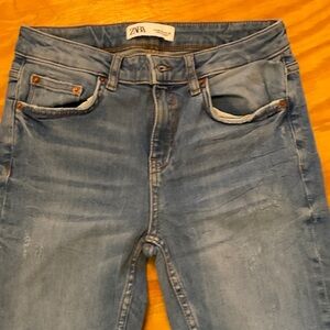Zara Women's Light Blue Skinny Jeans